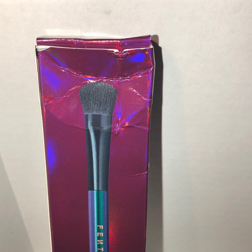Fenty Beauty Galaxy 2 way eyeshadow brush New - Picture 4 of 5